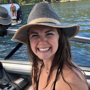 Meet your Posher, Kaitlyn